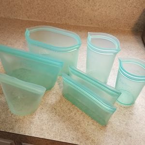 8 Ziptop reusable pouches